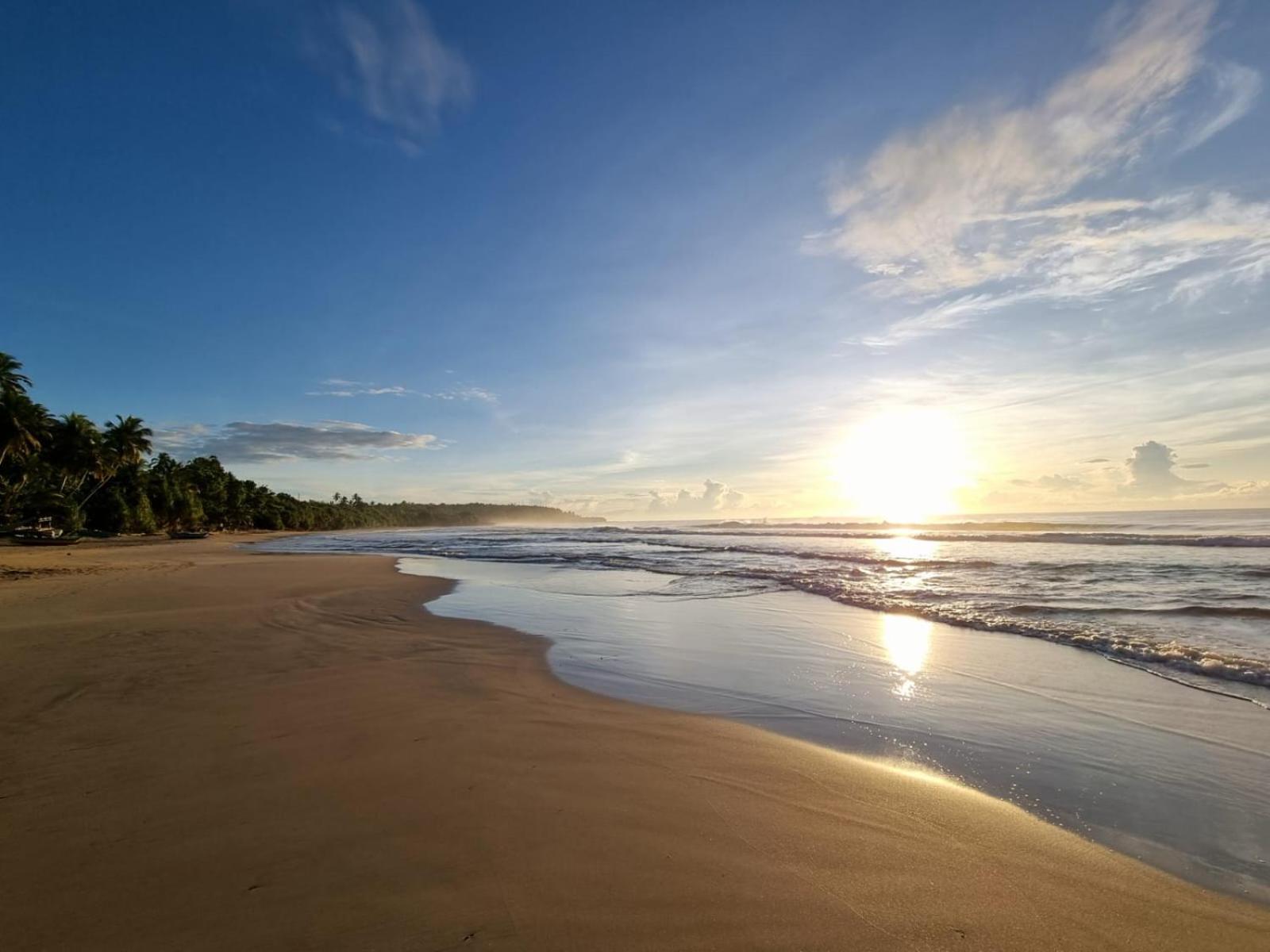 Relax Beach House Tangalle Exterior foto