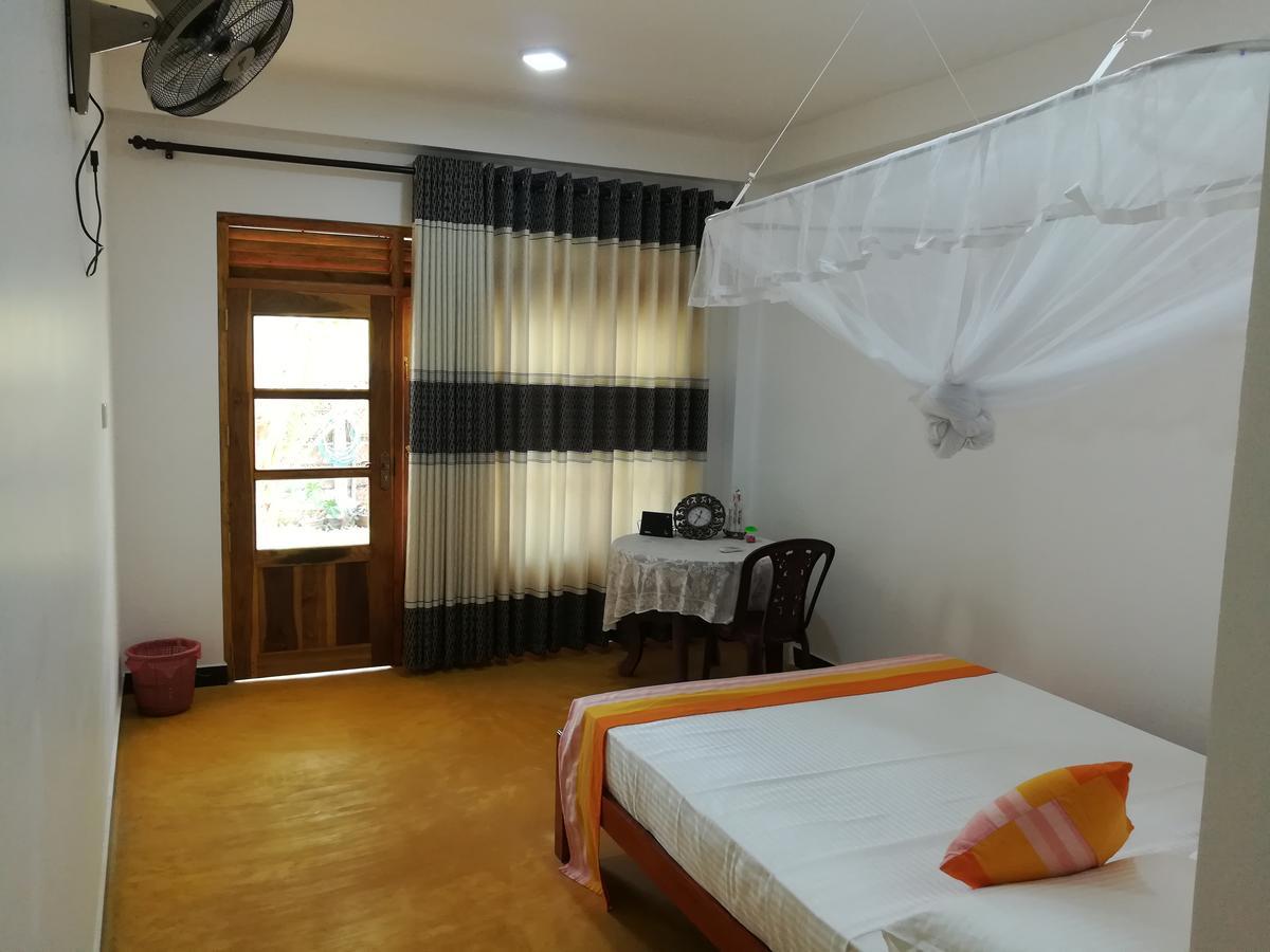 Relax Beach House Tangalle Exterior foto