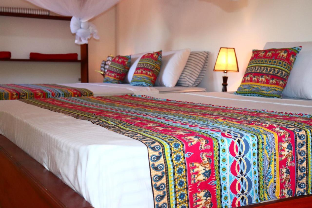 Relax Beach House Tangalle Exterior foto